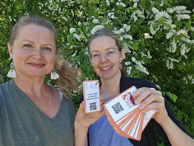 Turvallisuusviuhkat tukevat viittomakielisen yhteisön jäsenten turvallisuudentunnetta